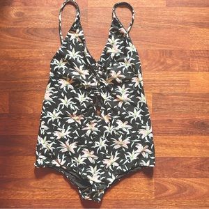 acacia || kokomo || large || nwot